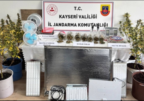 Kayseri�de uyu�turucu operasyonu: 1 g�zalt�
