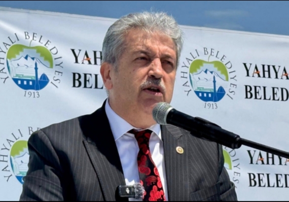 Yahyal��da 4-6 Ya� Kur�an Kursu ve Diyanet Gen�lik Merkezi�nin Temeli At�ld�.