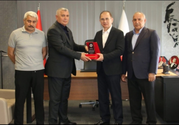 Mimarsinan OSB�de Ba�kan Arar G�revine Ba�lad�