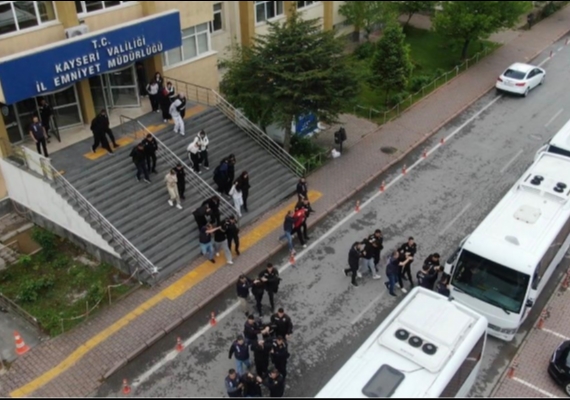 Kayseri merkezli yasa d��� bahis operasyonunda 60 ki�i tutukland�