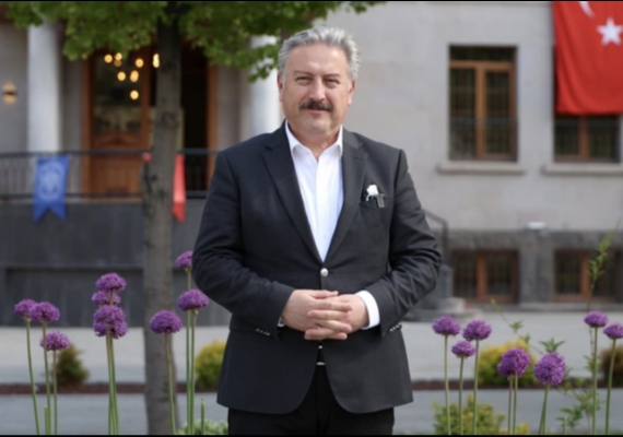 BA�KAN PALANCIO�LU KURBAN BAYRAMI�NI KUTLADI