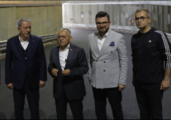 BA�KAN B�Y�KKILIǒTAN DS�-YEN� SANAY� KATLI KAV�A�I�NDA GECE YARISI MESA�S�: �LK ETAP TRAF��E A�ILDI