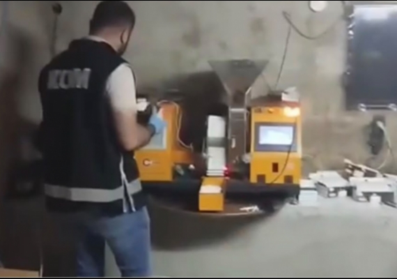 Ka�ak sigara operasyonunda 1 milyon 50 bin adet makaron ele ge�irildi 