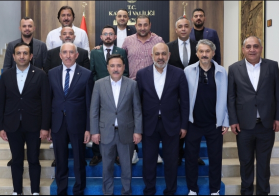 Vali �i�ek, Kayserispor Y�netimini Kabul Etti