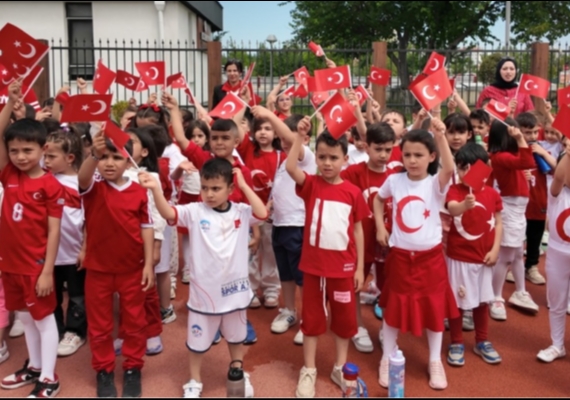 B�Y�K�EH�R��N �OCUK K�T�PHANES� M�N�KLER�NDEN A M�LL� TAKIMA Y�REKLER� ISITAN DESTEK
