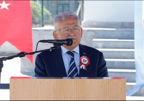 �BAYRA�IMIZIN �ZG�RCE DALGALANMASINDA JANDARMAMIZIN FEDAK�RLI�I VAR