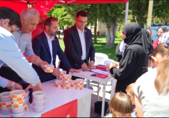 YRP Talas �l�e Ba�kanl��� taraf�ndan Muharrem ay� vesilesiyle a�ure g�n� etkinli�i d�zenlendi.