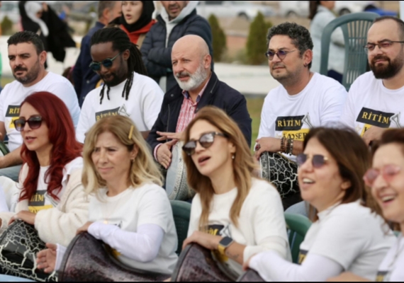 BA�KAN �OLAKBAYRAKDAR: �T�M EVLATLARIMIZI U�URTMA �ENL���M�ZE BEKL�YORUZ�