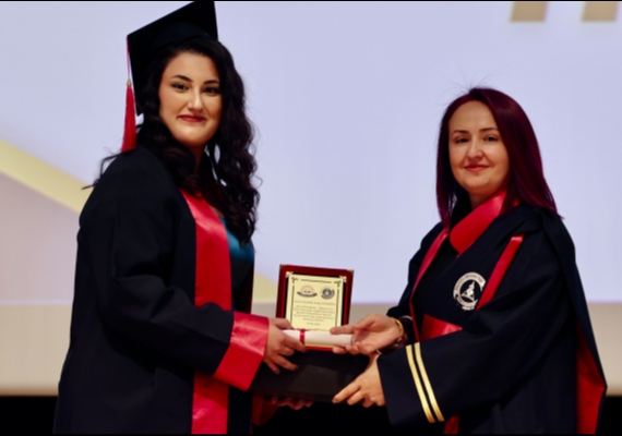 ER� Sa�l�k Hizmetleri Meslek Y�ksekokulu,  Yeni Mezunlar�n� Verdi