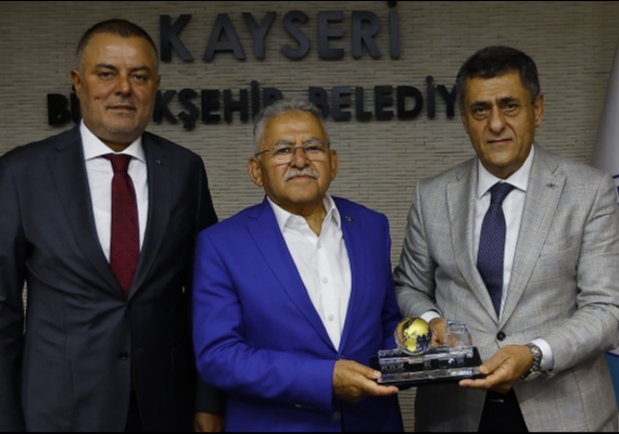BA�KAN B�Y�KKILI�, UND Y�NET�M�YLE KAYSERݒN�N LOJ�ST�K GELECE��N� G�R��T�
