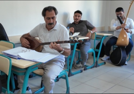 KAYMEK ���R AT�LYES� KURSU�NDA GELENEKTEN GELECE�E SAZLI S�ZL� YOLCULUK