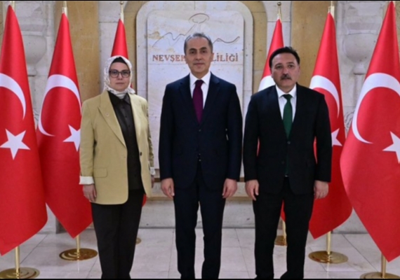 Kayseri Valisi G�kmen �i�ek�ten Nev�ehir Valisi K�k'e ziyaret
