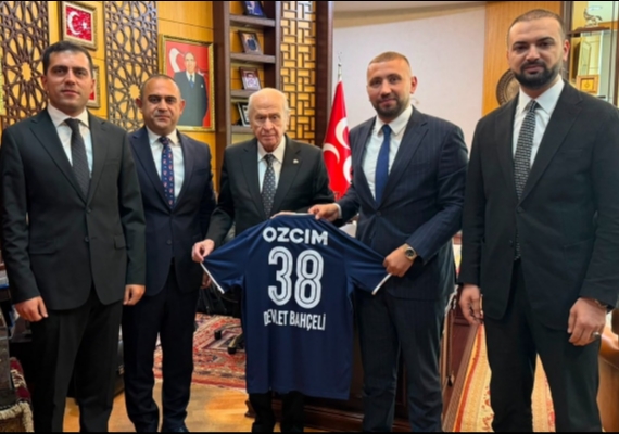 Erciyes 38 FK Ba�kan� Ersoy�dan MHP Genel Ba�kan� Devlet Bah�eli�ye ziyaret