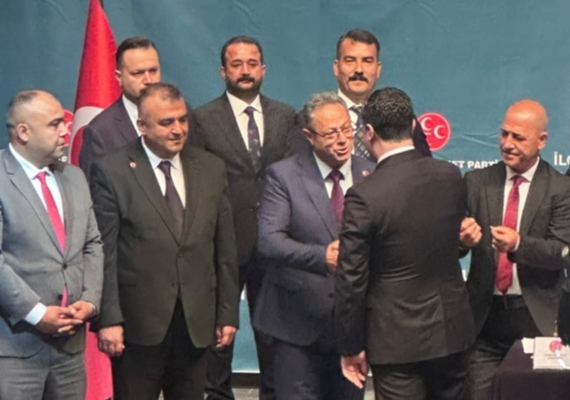 Kayseri�de 3 belediye meclis �yesi MHP�ye kat�ld�