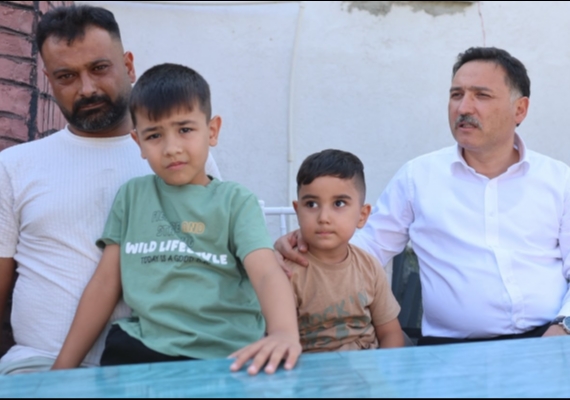 Vali �i�ek, Elmal� Mahallesi�nde vatanda�larla bir araya geldi
