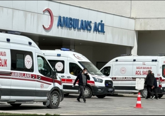 Kayseri'de bo�anma a�amas�ndaki e�ini b��akla a��r yaralad�