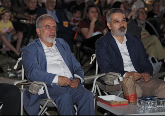 TALAS�TA A�IK HAVA S�NEMASINDA �ASIRLIK GECE� HEYECANI