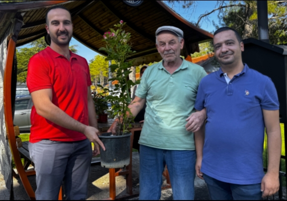 KAYSER� B�Y�K�EH�R�DEN ANLAMLI SOSYAL DENEY: �EVREYE DUYARLI VATANDA�LARA G�L JEST�