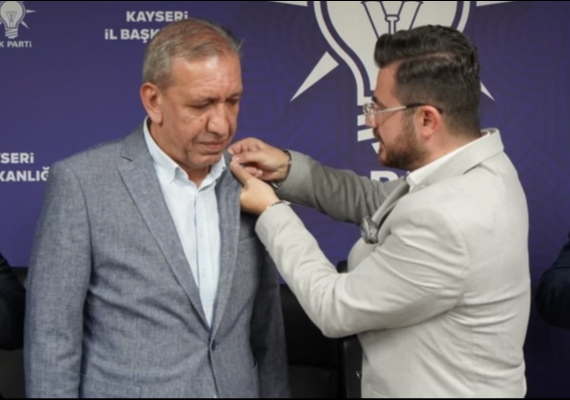 Melikgazi�de CHP�li Meclis �yesi AK Parti�ye Kat�ld�