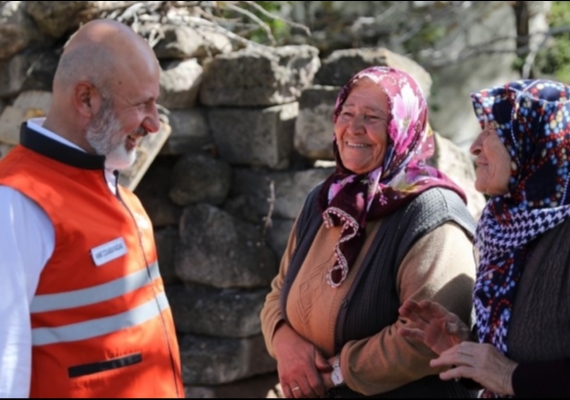 �KOCAS�NAN�IN HER K��ES�NDE H�ZMET, HER ADIMINDA VEFA VAR�