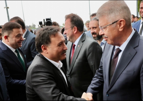 H�SEY�N AKAY, 5. ANAMOB ANADOLU MOB�LYA FUARI�NIN A�ILI�INA KATILDI